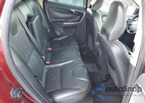 2010 Volvo Xc60 3.2 z USA, uszkodzony, nr VIN YV4982DL3A2062947